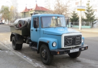 Ассенизационная машина на шасси ГАЗ-3307 #С 036 ВК 45. Курган, улица Куйбышева