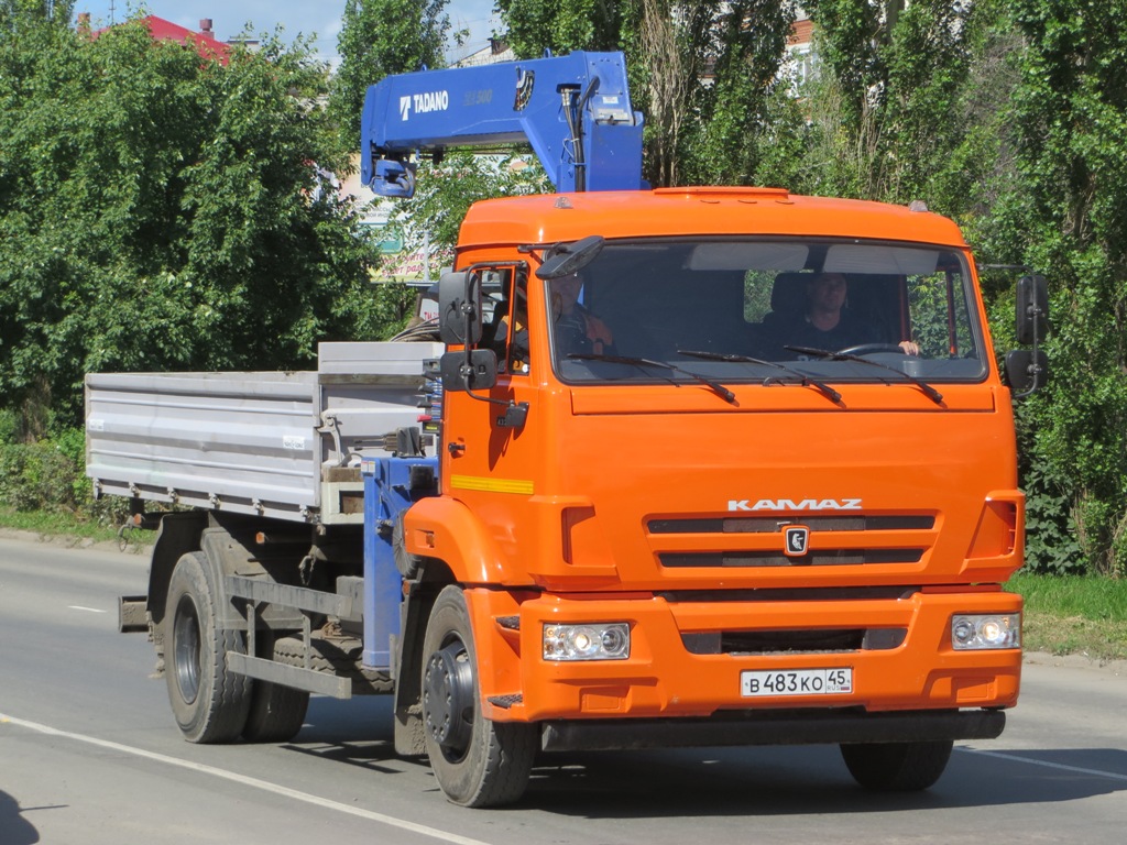  Самосвал с трехсторонней разгрузкой Чайка-Сервис 4784PZ, оснащённый  КМУ Чайка-Amco Veba 807N на шасси КамАЗ-43253 #В 483 КО 45. Курганская область, Шадринск, улица Свердлова