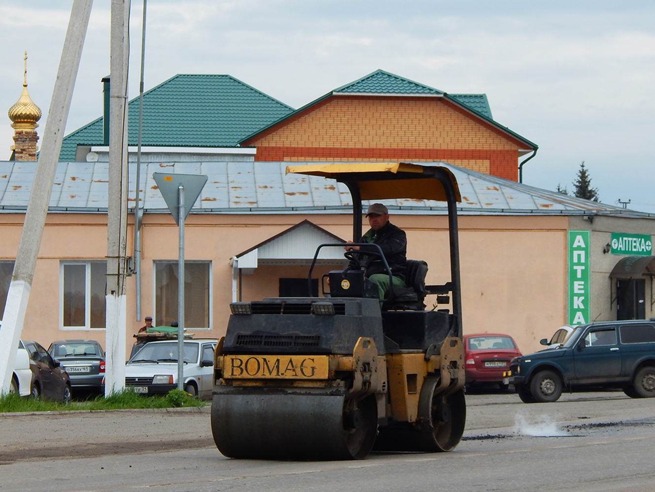 Каток Bomag #2451 ЕЕ 31. Белгородская область, Красногвардейский район, с. Засосна