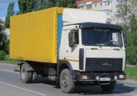 Автомобиль МАЗ-5336 #К 765 МТ 174. Курганская область, Шадринск, улица Свердлова 