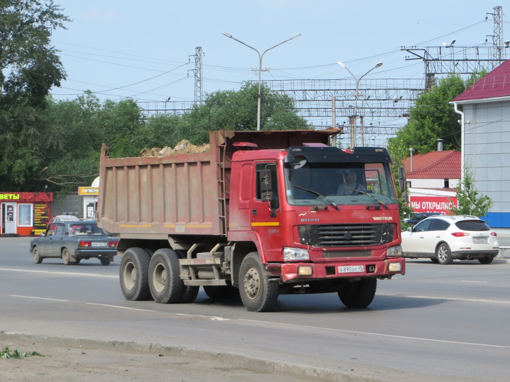 Самосвал Howo ZZ3327N3647W #Е 890 ЕК 45. Курган, Станционная улица