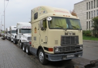 Седельный тягач International 9800 #К 035 АР 04. Курган, улица Карла Маркса