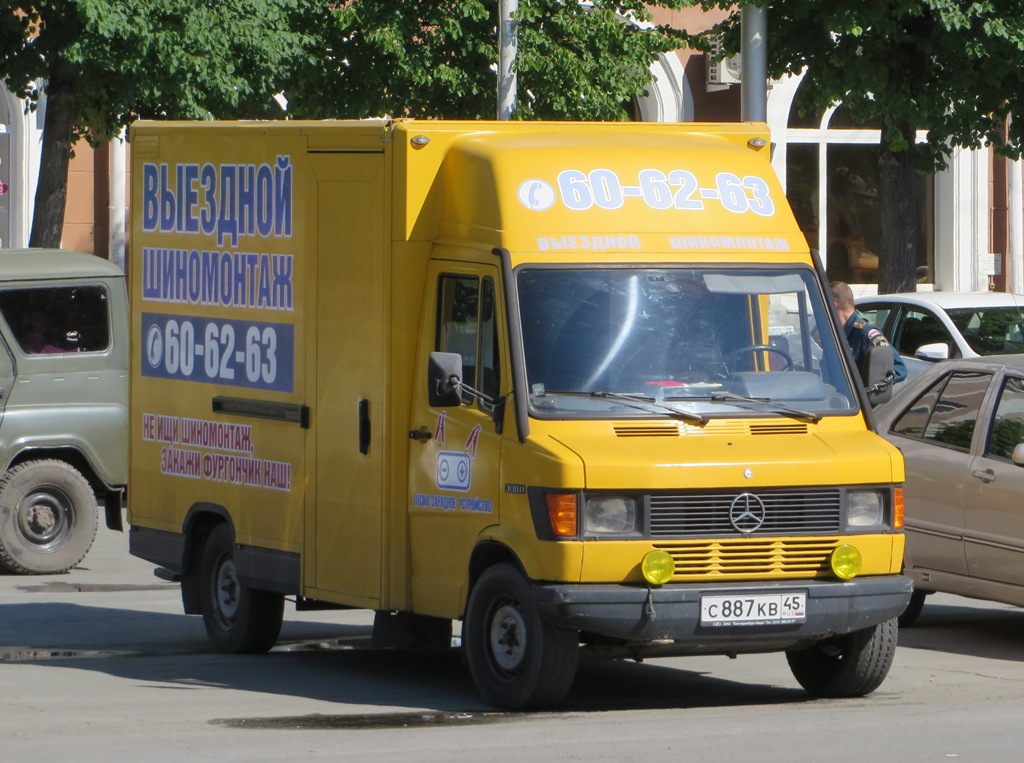 Фургон Kögel на шасси Mercedes-Benz T1 #С 887 КВ 45. Курган, улица Гоголя