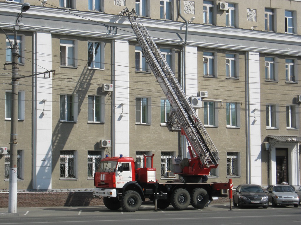 Пожарная автолестница АЛ-30(43114)ПМ-506Е на шасси КамАЗ-43114. Курган, улица Куйбышева