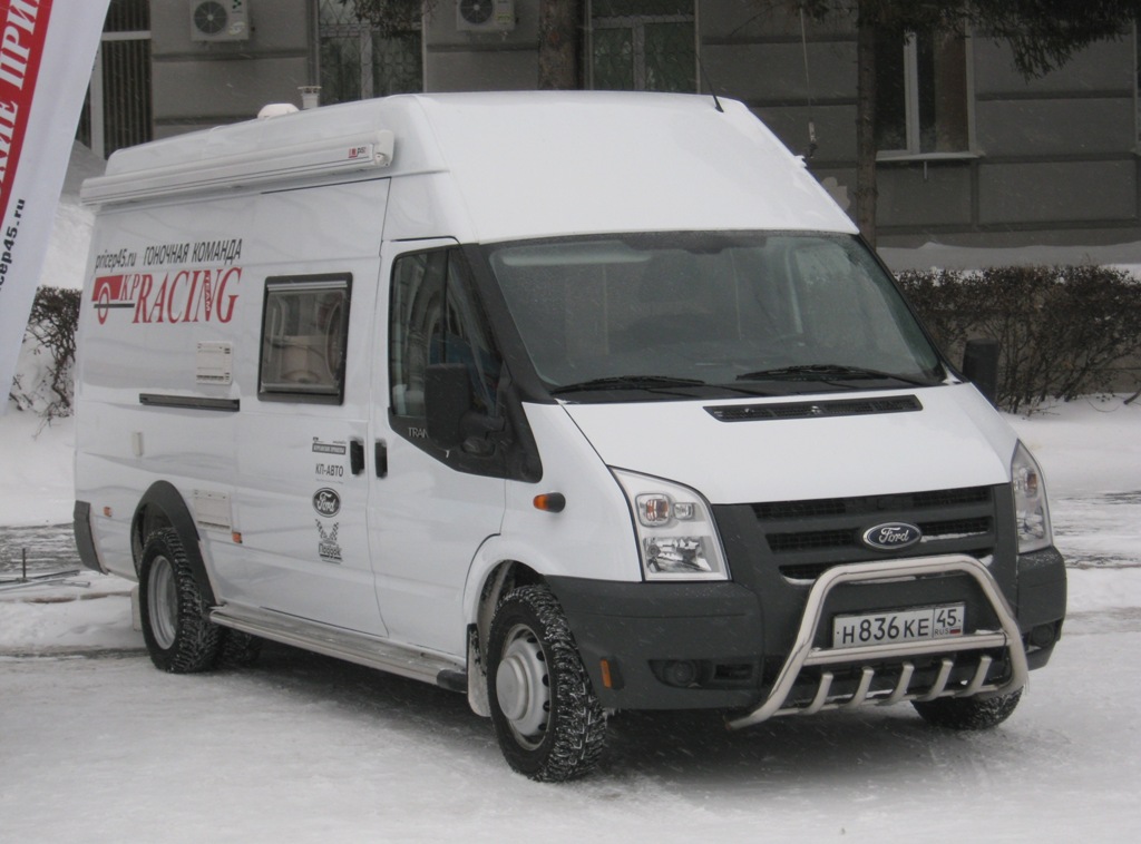 Фургон Ford Transit* #Н 836 КЕ 45. Курган, улица Гоголя 