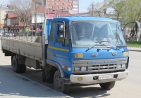 Автомобиль Nissan Diesel Condor  #Х 584 ВС 45. Курган, улица Карла Маркса 
