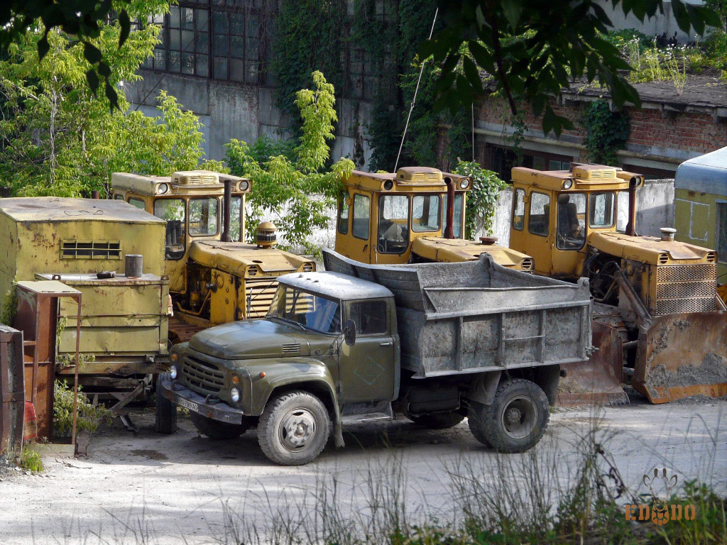 ЗиЛ-ММЗ-4502 на шасси ЗиЛ-495810 #ВО 9157 АА. Тернополь, Збаражская улица