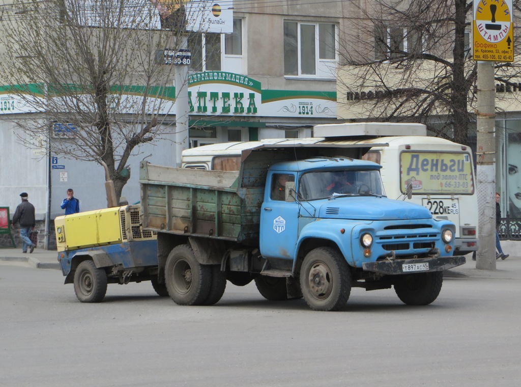 Самосвал ЗиЛ-ММЗ-4502 на шасси ЗиЛ-130* #Т 897 АС 45 с прицепным сварочным агрегатом. Курган, улица Куйбышева