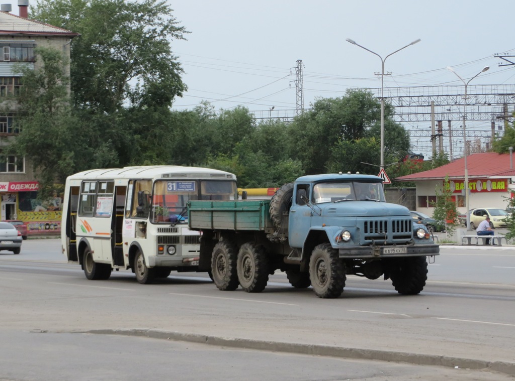 Автомобиль технической помощи ЗиЛ-131Н #К 695 КХ 45. Курган, Станционная улица