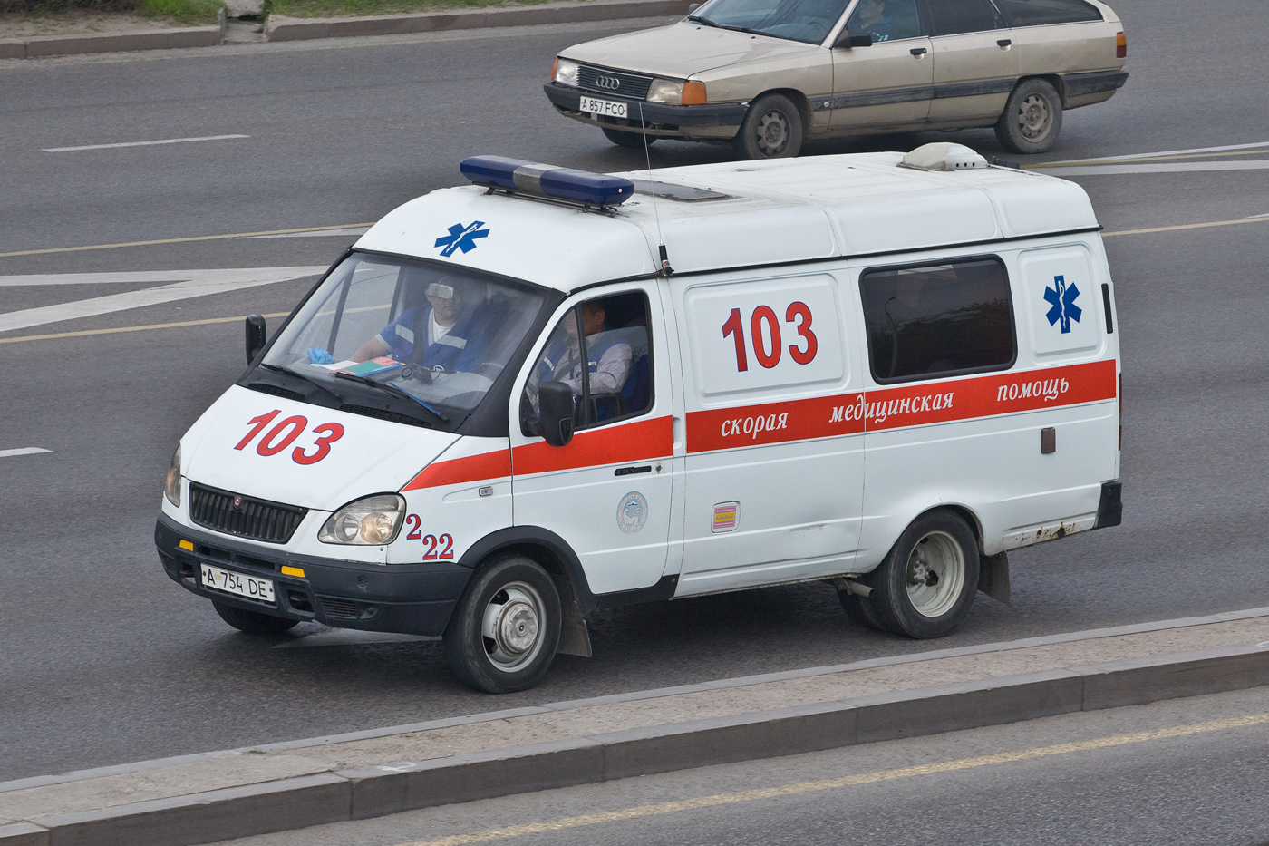 АСМП ГАЗ-32214 "Газель" #A 754 DE. Алматы, улица Саина