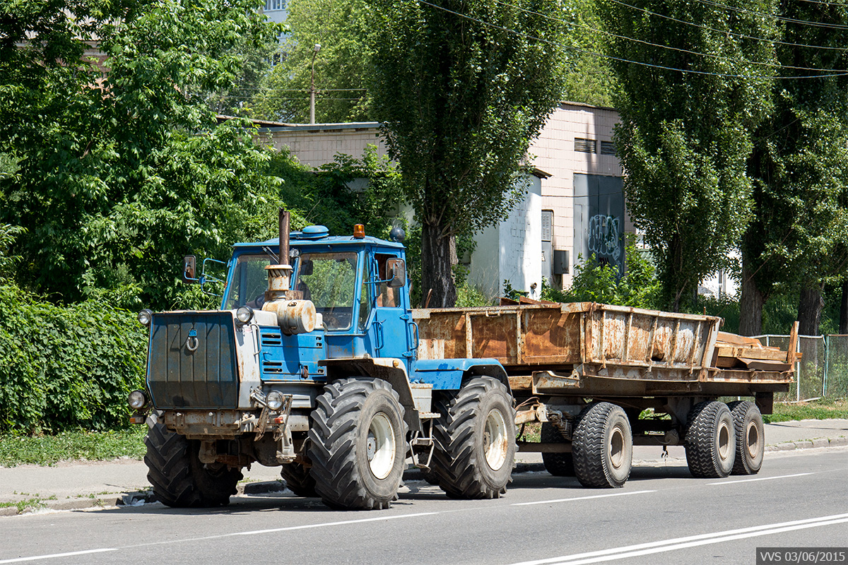 Т-150К #10572 КС с прицепом. Киев, Голосеевская улица