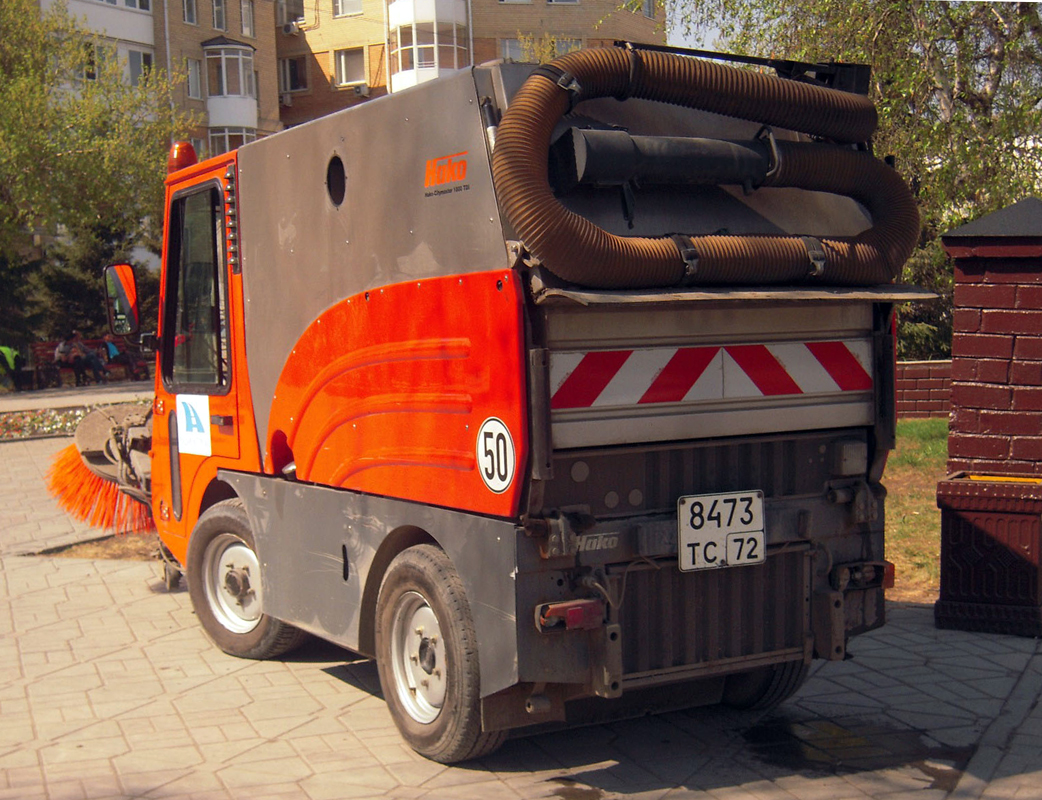 Коммунальная машина Hako CityMaster 1800 #8473 ТС 72. Тюмень, улица Республики