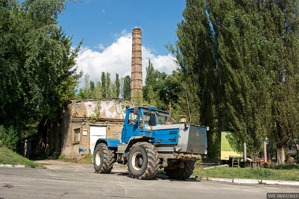 Трактор Т-150К #10572 КС. Киев, Голосеевская улица