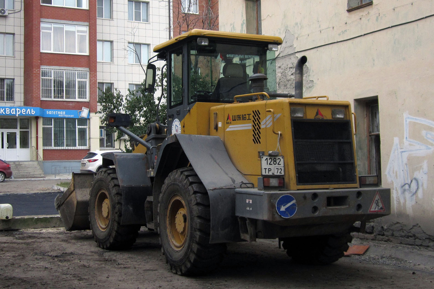 Фронтальный погрузчик SDLG LG936L #1282 ТР 72. Тюмень, Киевская улица