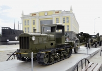 Трактор СХТЗ-НАТИ (СТЗ-3)  в экспозиции музея "Боевая слава Урала". Свердловская область, Верхняя Пышма