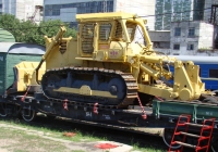 Бульдозер-рыхлитель Komatsu D355A в составе восстановительного поезда ВП-6. Крым, Джанкой