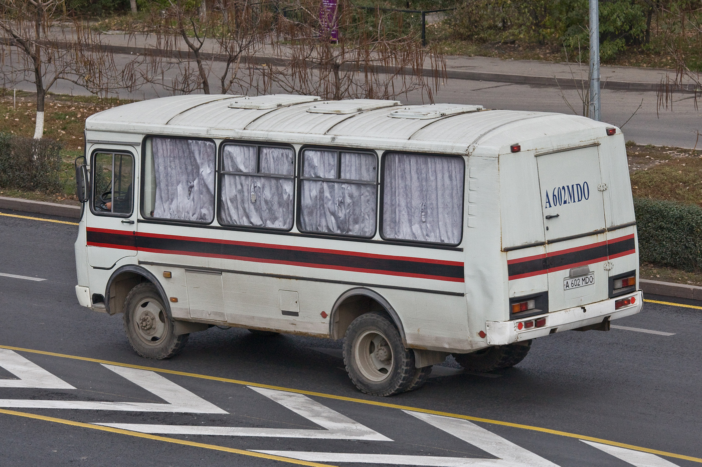 Катафалк ПАЗ-3206-110-80 #A 602 MDO. Алматы, улица Саина