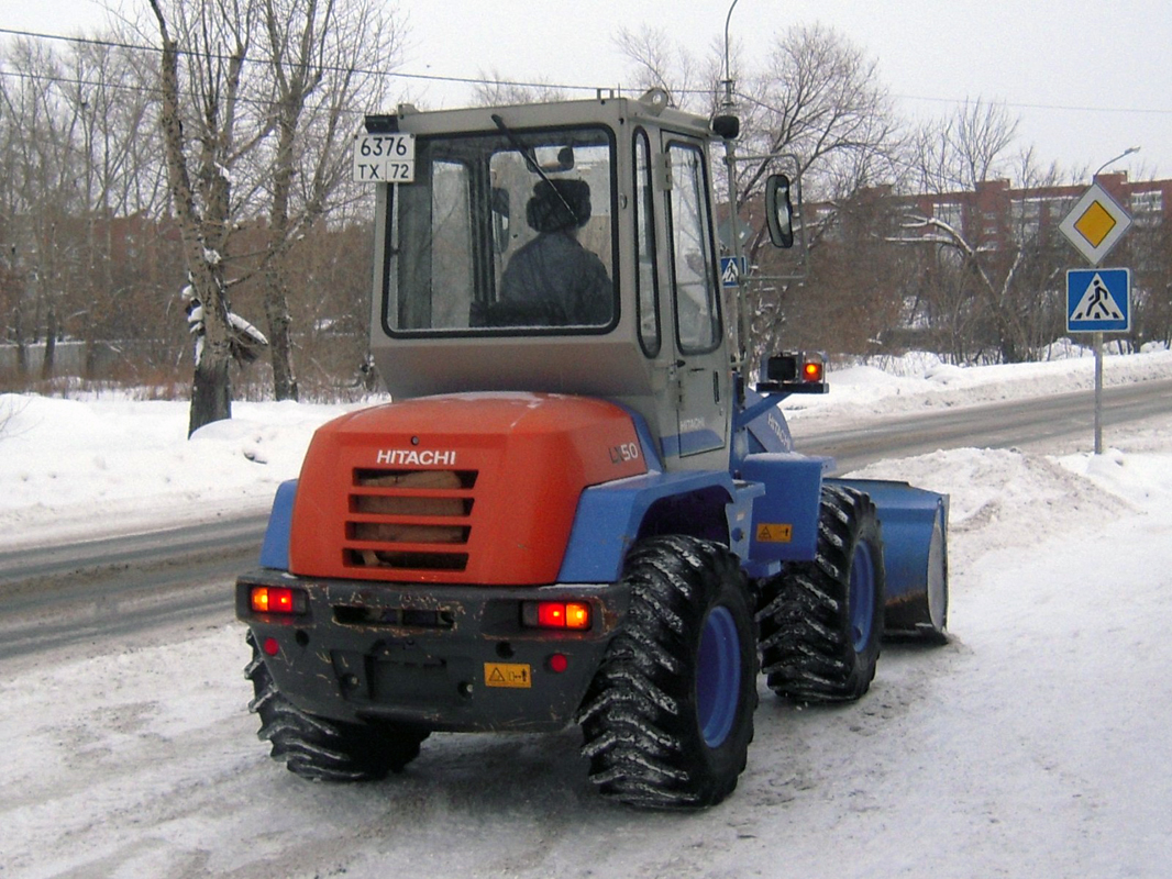 Фронтальный погрузчик Hitachi LX50 #6376 ТХ 72. Тюмень, Велижанская улица
