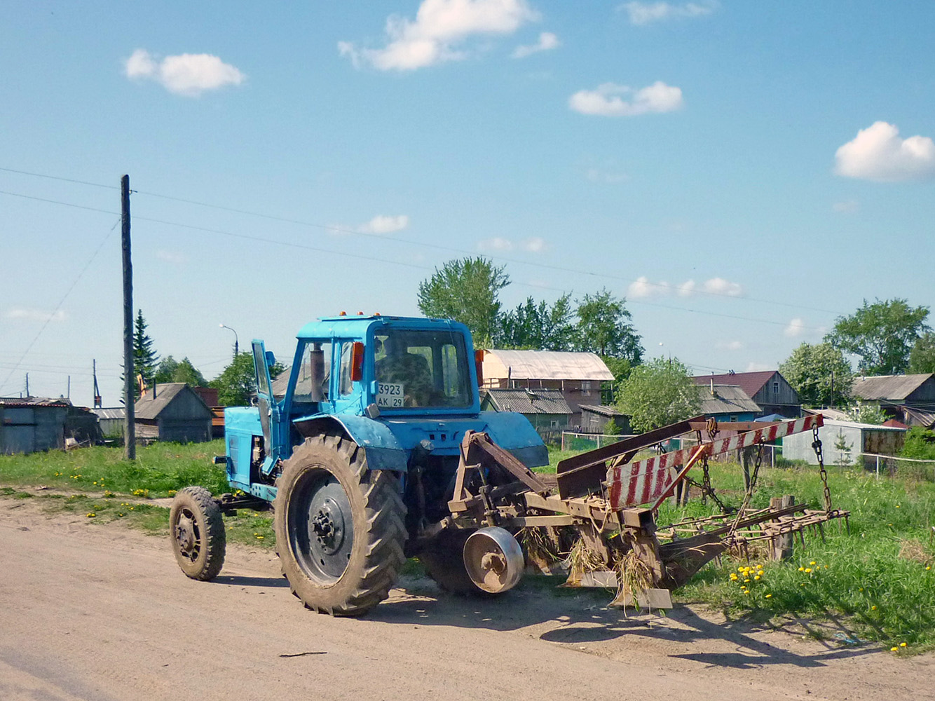 Трактор МТЗ-80* #3923 АК 29. Россия, Архангельская область, Архангельск, Жаровиха