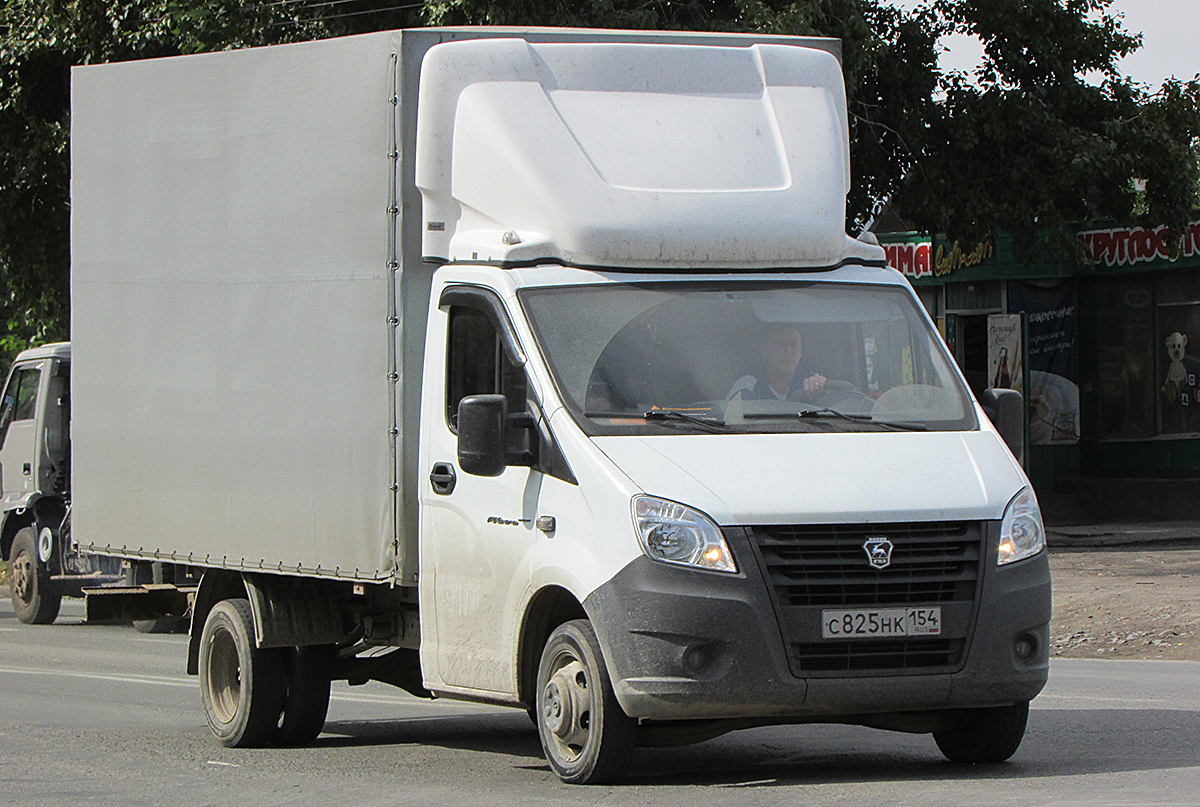 Фургон на шасси ГАЗ-А23R22 "Газель Next" #С 825 НК 154. Новосибирск, улица Одоевского