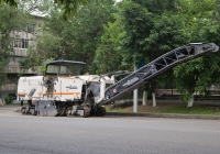 Дорожная фреза Wirtgen W2100. Алматы, улица Джандосова