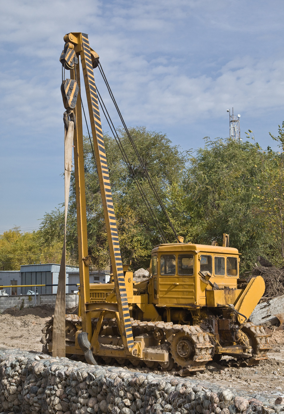 Кран-трубоукладчик Т-3560А на базе трактора Д-804МХЛК. Алматы, Восточная объездная автодорога, р.Солоновка