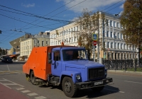 Подметально-уборочная машина ПУМ-1 на шасси ГАЗ-3307 #А 472 МТ 197. Москва, Страстной бульвар 