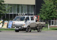 Автомобиль Toyota Hiace #Е 841 ХА 125. Курган, улица Ленина