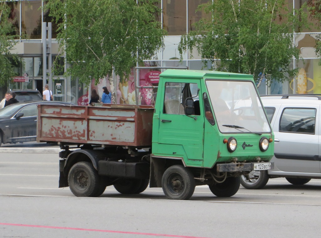 Самосвал Multicar M2510 #К 123 ВО 45. Курган, улица Ленина
