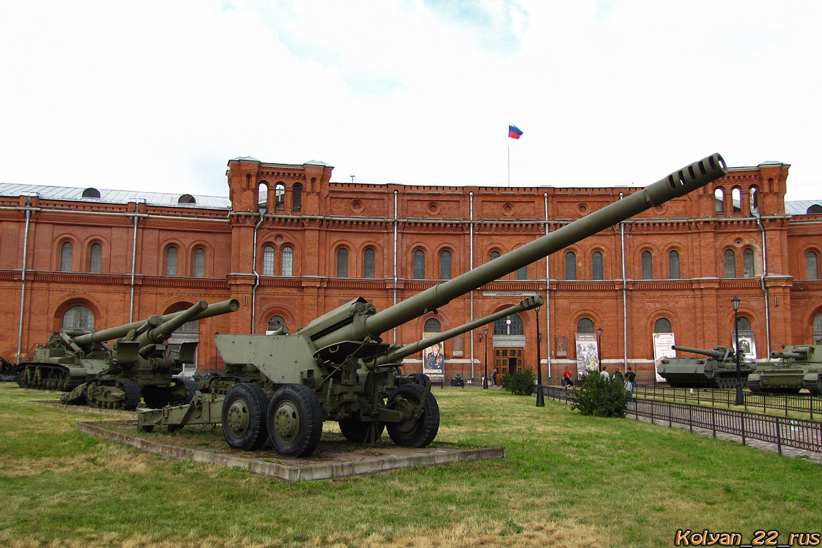 152-мм пушка 2А36 "Гиацинт-Б". Санкт-Петербург, Музей артиллерии, инженерных войск и войск связи