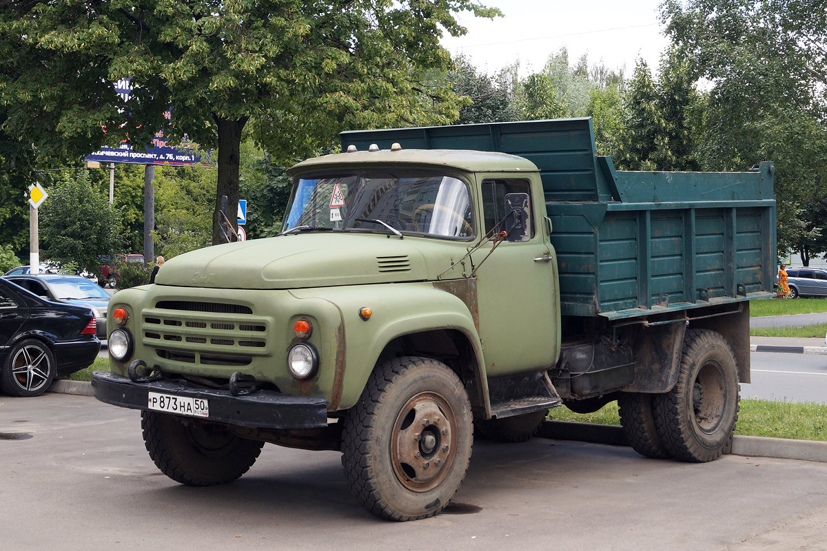 Самосвал ЗиЛ-ММЗ-4502 на шасси ЗиЛ-495810 #Р 873 НА 50. Московская область, Долгопрудный, Лихачёвское шоссе