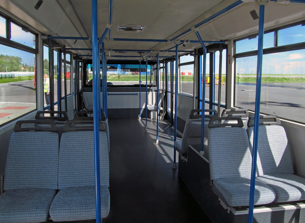 Салон перронного автобуса Cobus 3000. Калуга, международный аэропорт Калуга