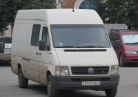 Фургон Volkswagen LT35 #9743 ОА-7. Курган, улица Гоголя
