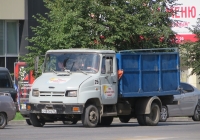 Автомобиль с высокобортной платформой, приспособленной для вывоза мусора на шасси ЗиЛ-5301ПО #О 481 РН 72. Курган, улица Ленина