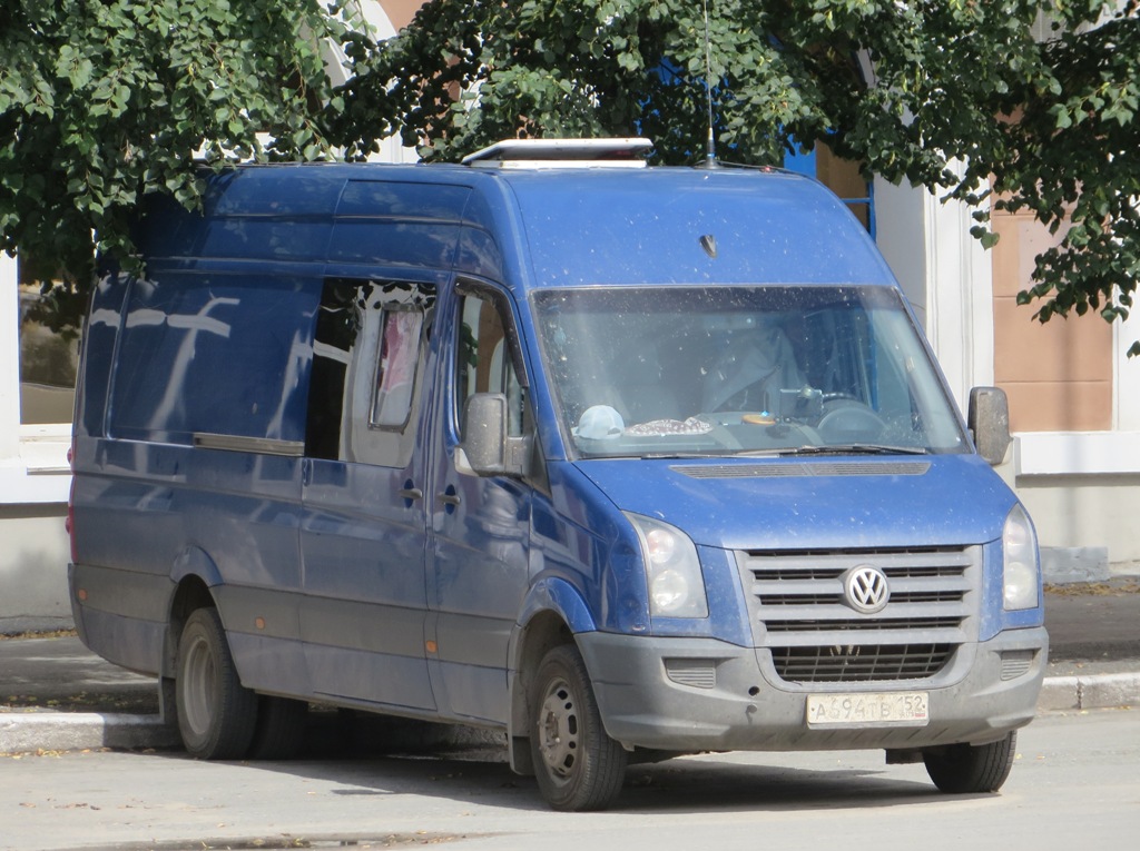 Фургон на шасси Volkswagen Crafter #А 694 ТВ 152. Курган, улица Гоголя