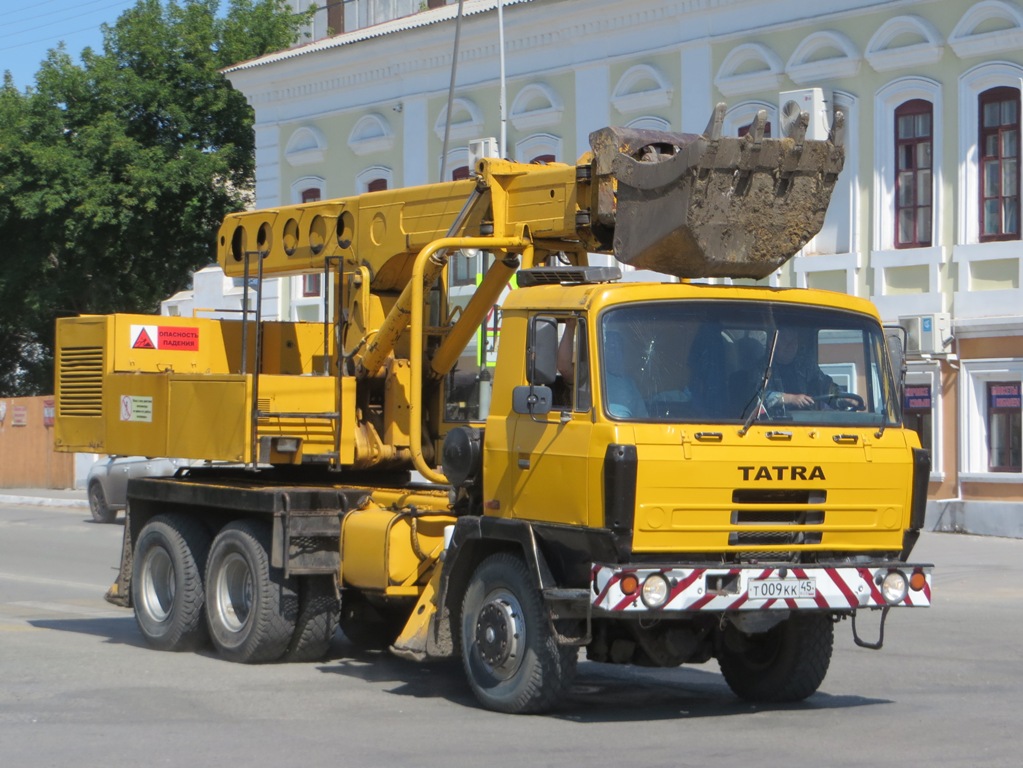 Экскаватор-планировщик UDS-114 на шасси Tatra T815 #Т 009 КК 45. Курган, улица Савельева