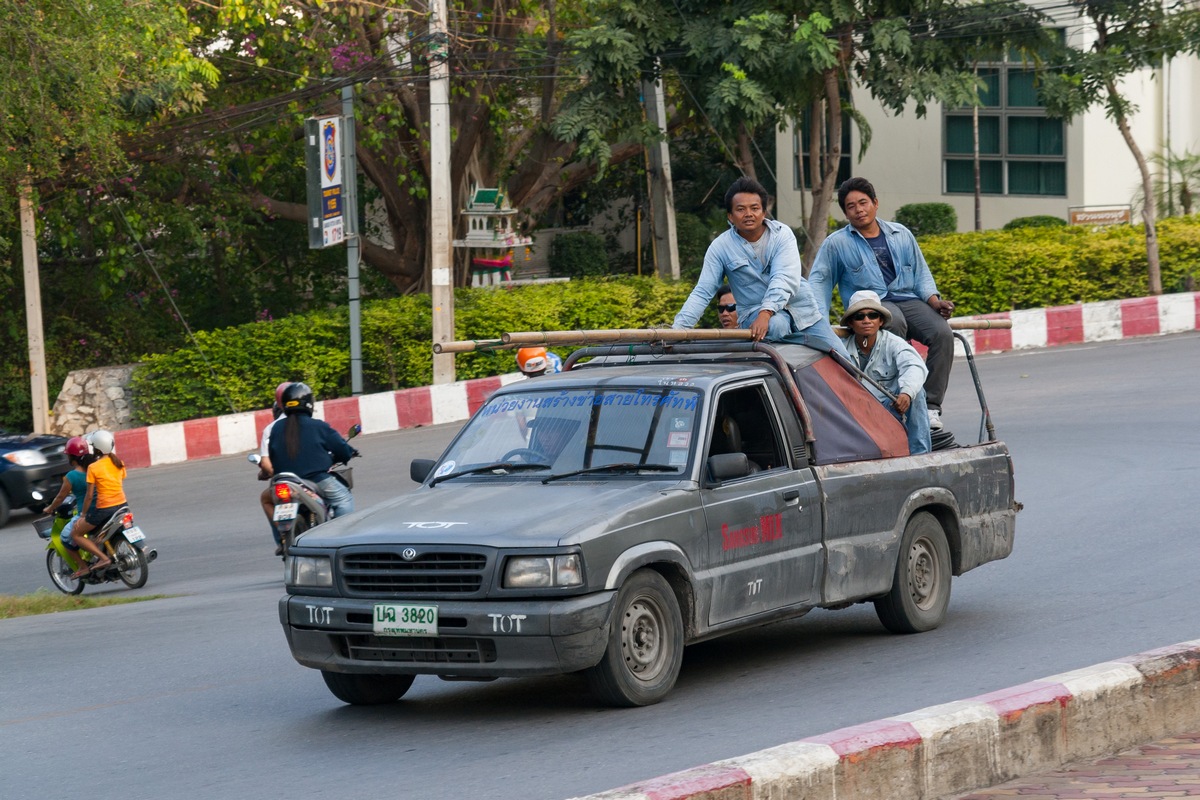 Пикап Mazda B-Series #ปฉ 3820. Таиланд, Паттайя