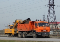 Самосвал КамАЗ-45147 #М 808 УК 31 с прицепной подметально-уборочной машиной Schmidt Broddway Senior 2000 #6562 ЕВ 31. Белгородская область, г. Старый Оскол, Южная объездная дорога