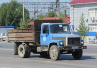 Самосвал ГАЗ-САЗ-4509 на шасси ГАЗ-4301 #О 093 ВС 45. Курган, Станционная улица 