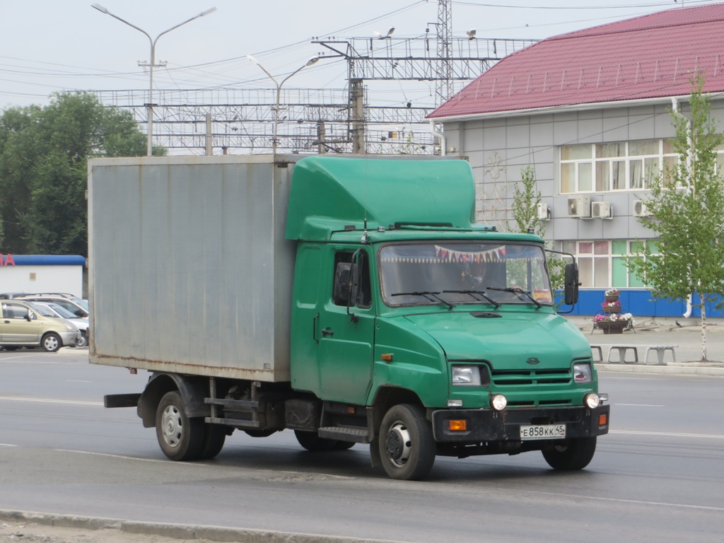 Фургон 279512 на шасси ЗиЛ-5301ЮО #Е 858 КК 45. Курган, Станционная улица