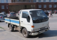 Автомобиль Toyota Dyna 4 #Р 802 ЕХ 45. Курган, улица Кравченко