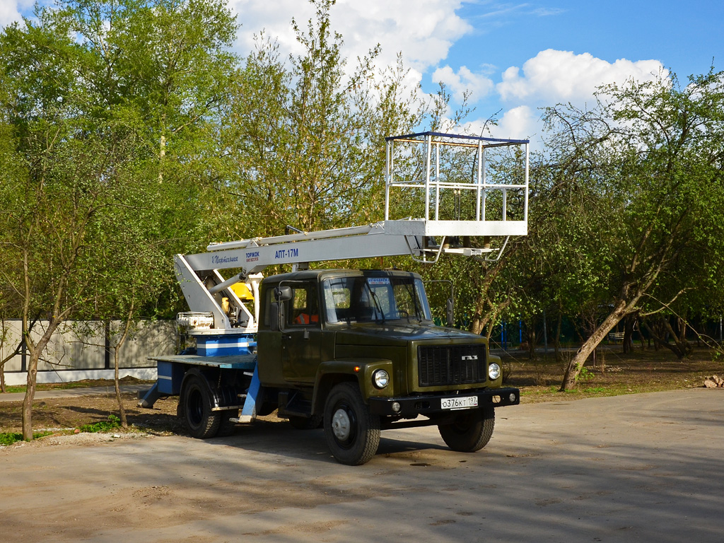 Автовышка АПТ-17М на шасси ГАЗ-3307 #О 376 КТ 197 . Москва, Большая Академическая улица 