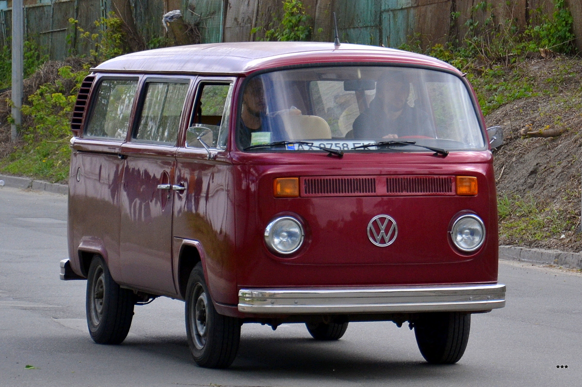 Микроавтобус Volkswagen Transporter T2, #АХ 0758 ЕК. Украина, Киев, Государственный музей авиации
