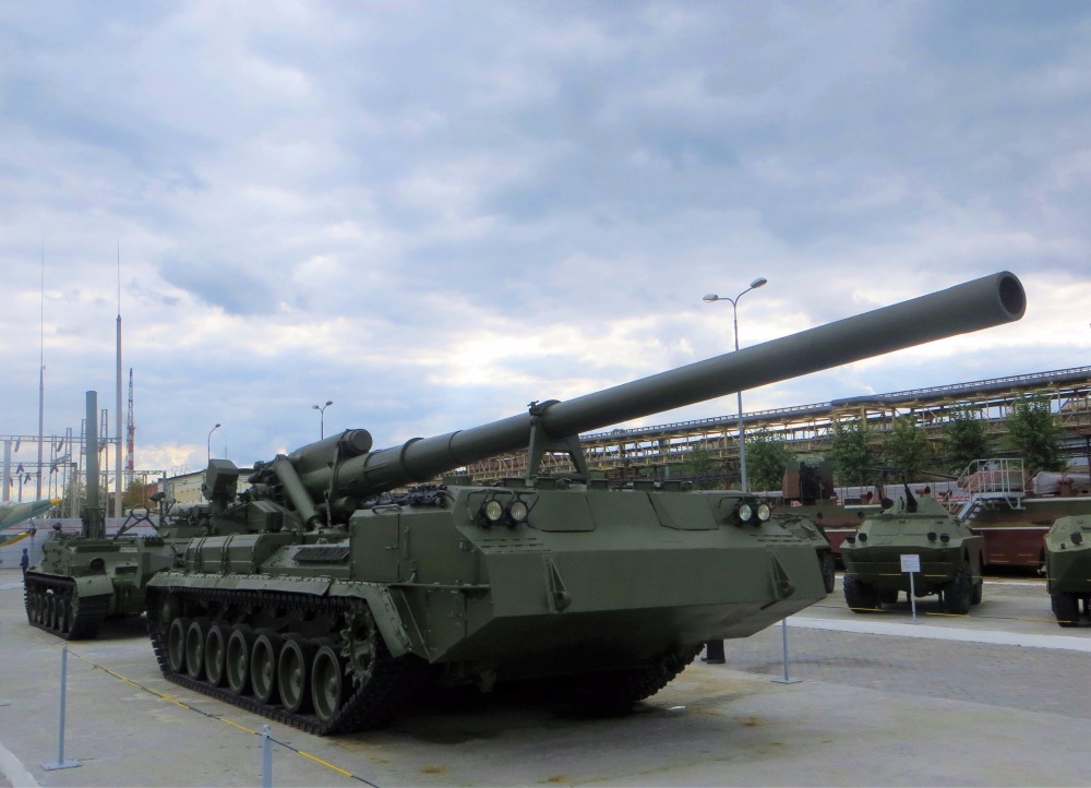 Самоходная артиллерийская установка 2С7 "Пион". Свердловская область, Верхняя Пышма, музей "Боевая Слава Урала"