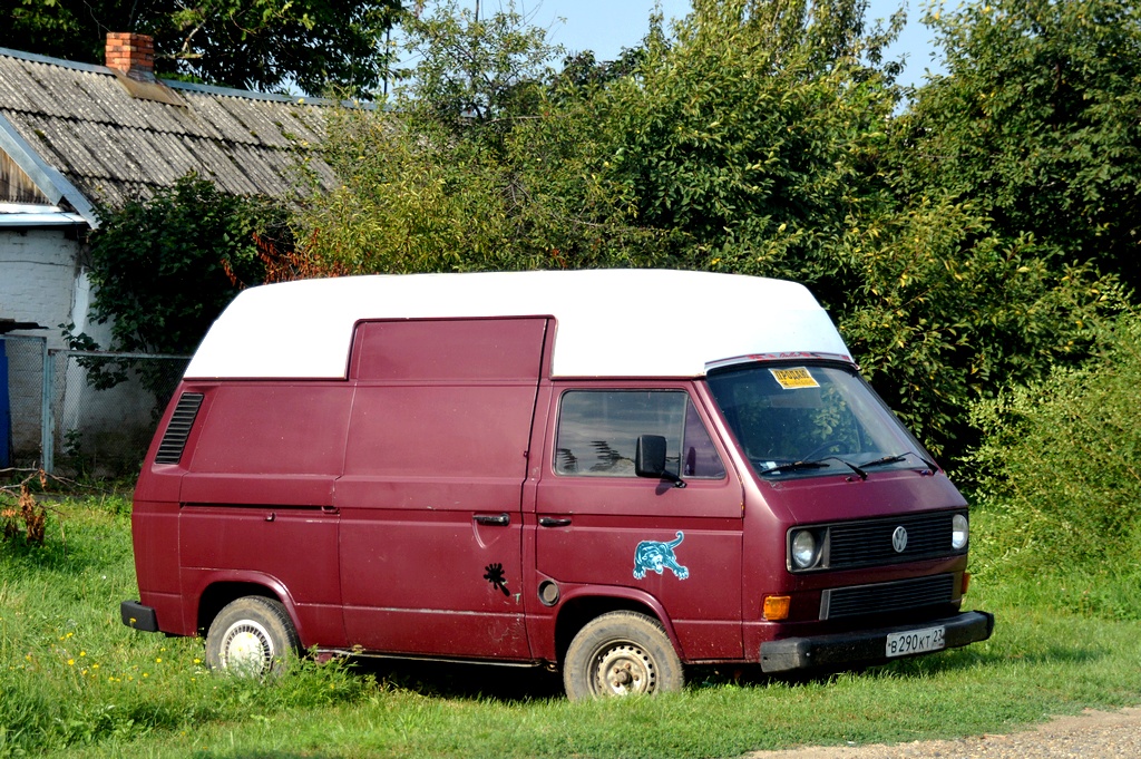 Фургон Volkswagen Trasporter T3 #В 290 КТ 23. Краснодарский край, станица Ленинградская