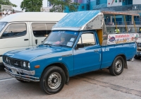Автомобиль Datsun 1500 Pickup #ม-6050, оборудованный для перевозки пассажиров . Таиланд, Паттая
