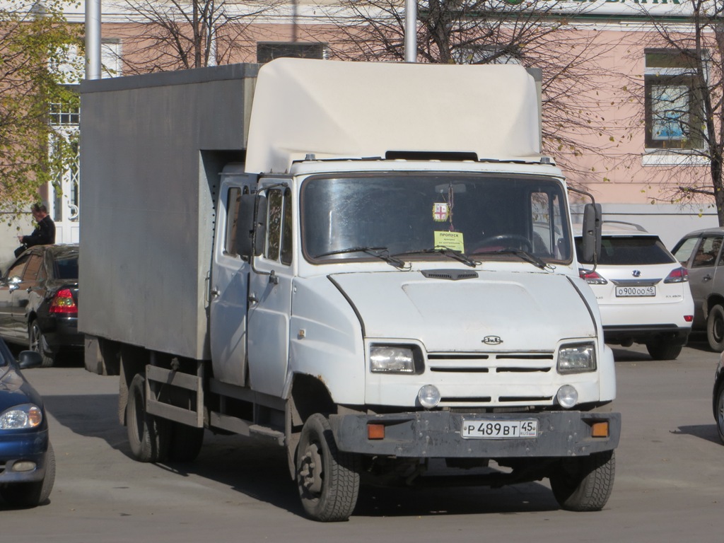 Фургон 379610 на шасси ЗиЛ-5301ГА #Р 489 ВТ 45. Курган, улица Гоголя