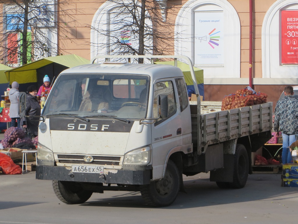 Бортовой грузовик Shifeng SSF1040HDP64-2 #А 656 ЕХ 45. Курган, улица Гоголя