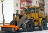 Погрузчик К-702МBА-УДМ2 #1100 ТН 72 с противогололедным валом. Тюмень, Пролетарская улица