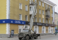 Автоподъёмник ВС-22-МС на шасси ЗиЛ-431412 #Е 018 НС 174 . Курган, улица Карла Маркса